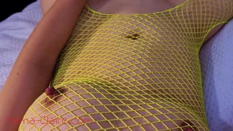 Dirty green fishnet-clad Anal👌 Mama begs for raw throated dogging in this viral vid