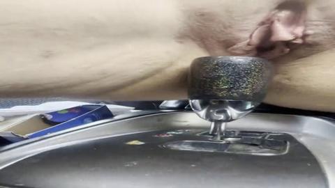 Raw dogged by a stranger's thick cock🍆 as her tight pink pussy🌮️ trembles in pleasure