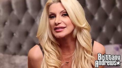 Golden Cougar Brittany Andrews Tempts And Masturbates With Long Thick Cock🌭
