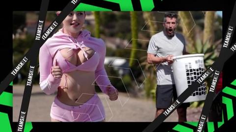 Lauren's nasty stepson-fucking phone call moans matched her sloppy head-job's pace
