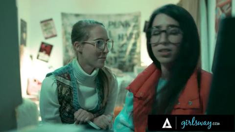 Vintage nerds get ravaged by horny🥵 MILFs in high-tech bedroom