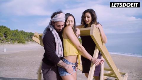 Fraught MILFs Frida Sante & Cassie Del Isla gang-bang hot beached-up sex fiesta