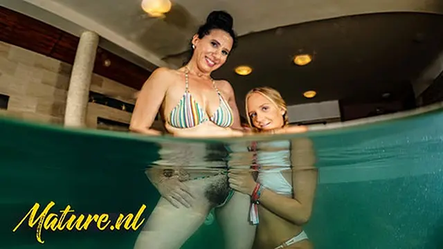 Juicy blonde babe Nina′s hairy mature pussy✌ devoured at the swimming pool