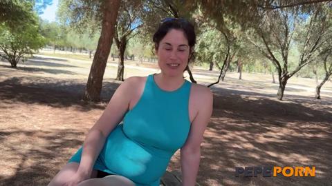 Curvy Spanish mature Emmita Smile gets ravaged by insatiable youthful cocks!