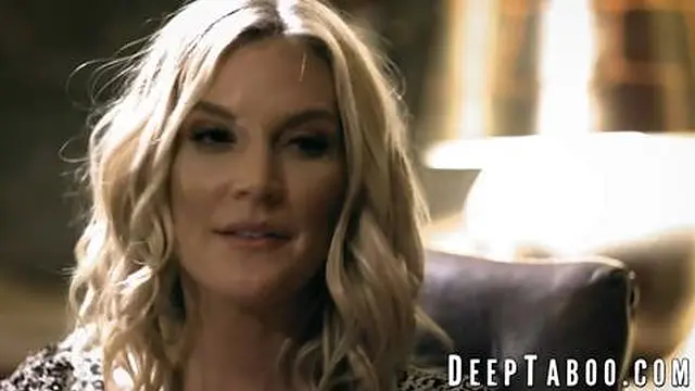 Horny🥵 Mona Wales pleaded for a double penetration from Mike and Davon