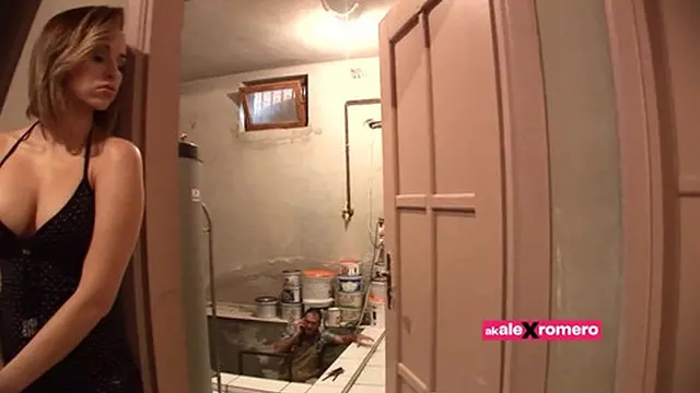 Busty wife enjoys plumber′s thick cock🍆 (quick)