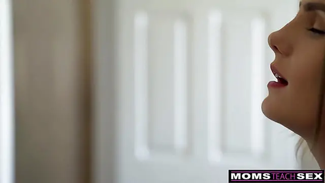 Two Hungry Fairies Kit Mercer & Natalie Knight crave boyfriend’s Unique Seed