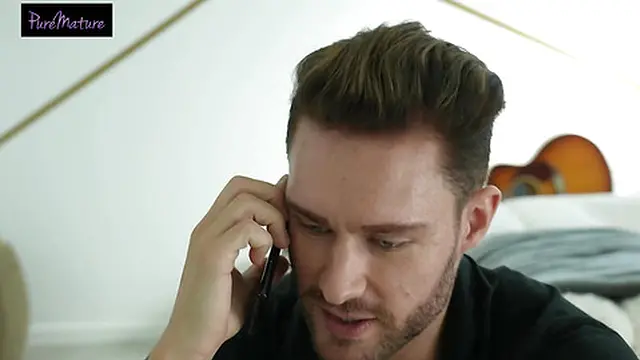 VR Simp Replaces Virtual Pussy With Latina MILF′s Fuck Hole - La Sirena69