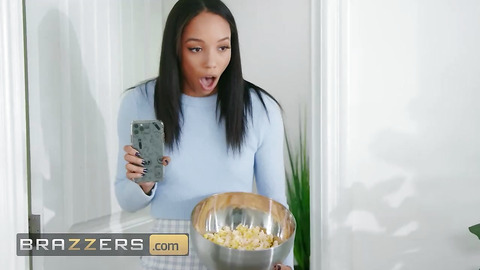 Strap Yourself In! The Best Of Lesbian Strap-on Sex Britney Amber, Abella Danger / Brazzers