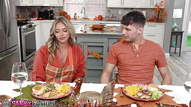 MyPervyFamily - Horny boyfriend Feasts on MILF′s Pussy for Thankgiving - Armani Black