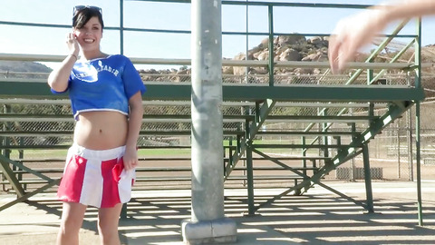 Savannah Camden Takes The Referee's Cock🌭