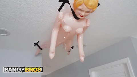 BANGBROS - Cubbi Thompson & Katalina Kyle Sneak In For A Christmas Threesome With Johnny