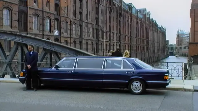 Blonde Kelly Trump gives the best blowjobs before taking it in the ass