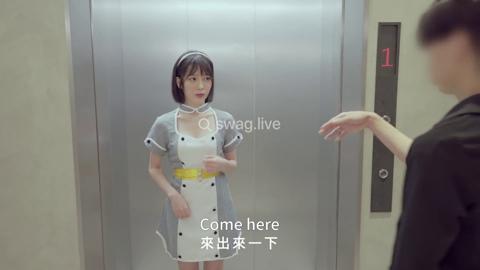 Slutqueen's Elevator Orgy with Hentai Boss